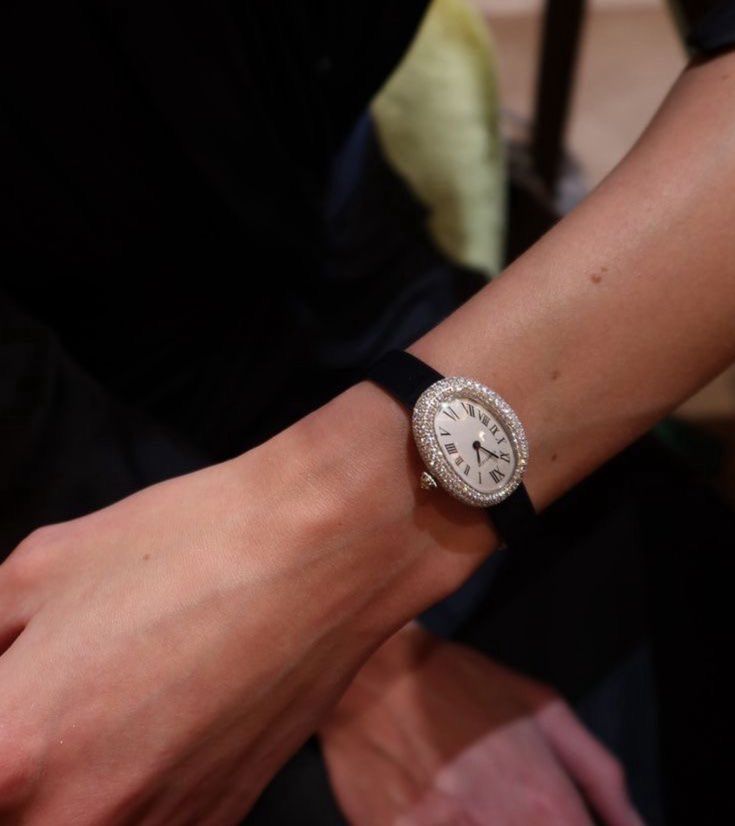 Woman watch
