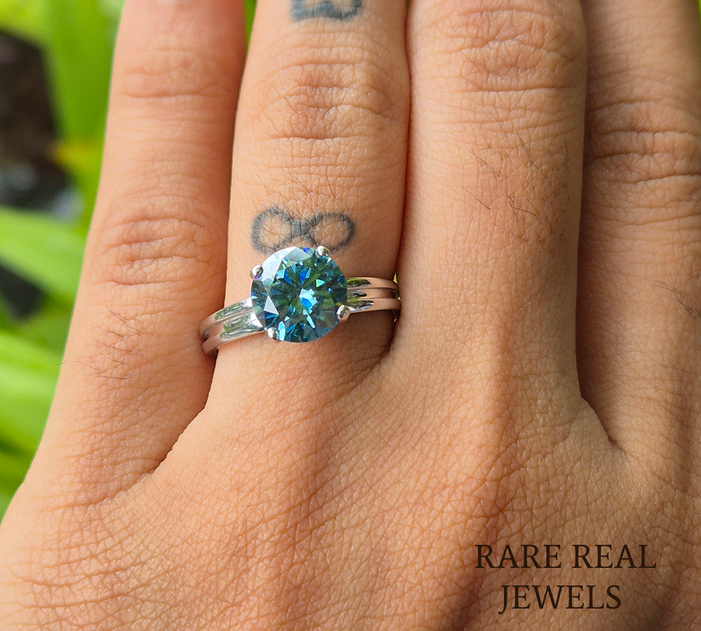Luxury Round Blue Diamond Solitaire Engagement Ring in 925 Silver  – Classic Four Prong Blue Diamond Ring for Women Main image