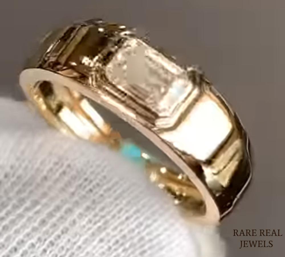 Men's Emerald Cut Diamond Signet Ring, Bezel Set Gold Ring, Lab Grown Diamond Wedding Band for Him