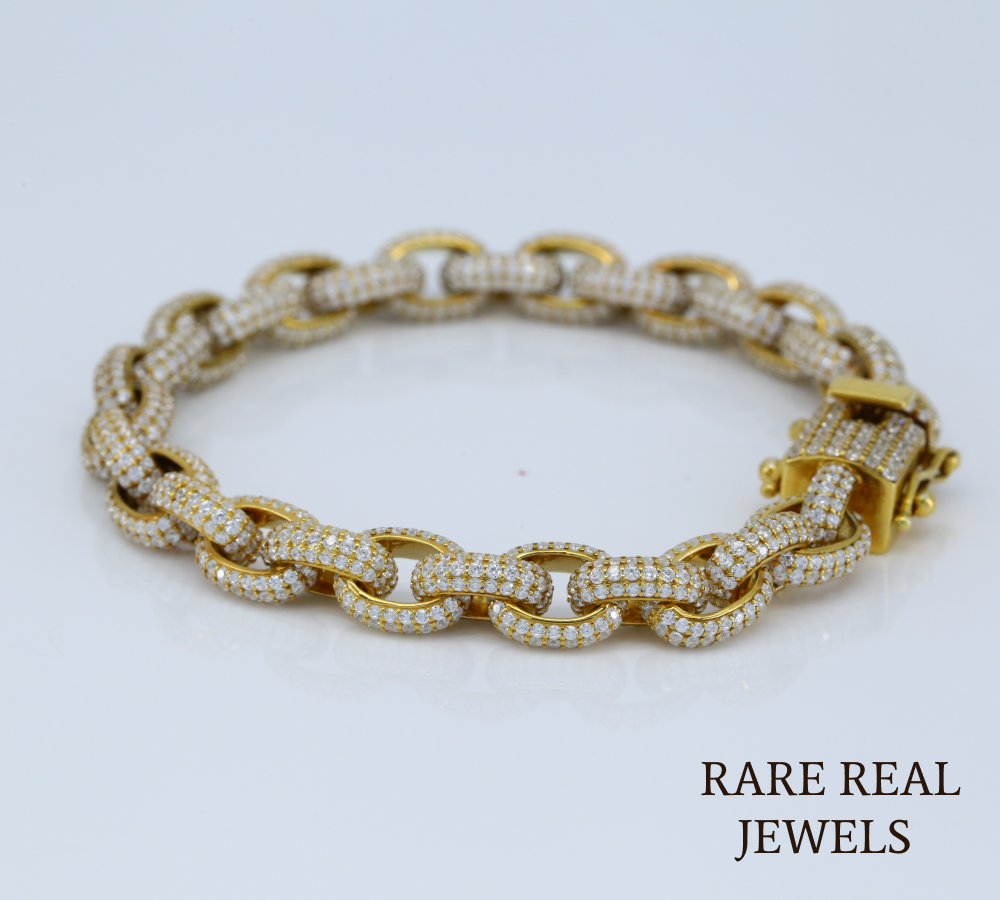 Luxury Diamond Cuban Link Bracelet in 14K Gold | Pave Diamond Chain Bracelet
