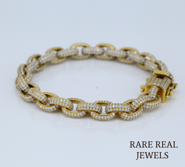 Luxury Diamond Cuban Link Bracelet in 14K Gold | Pave Diamond Chain Bracelet