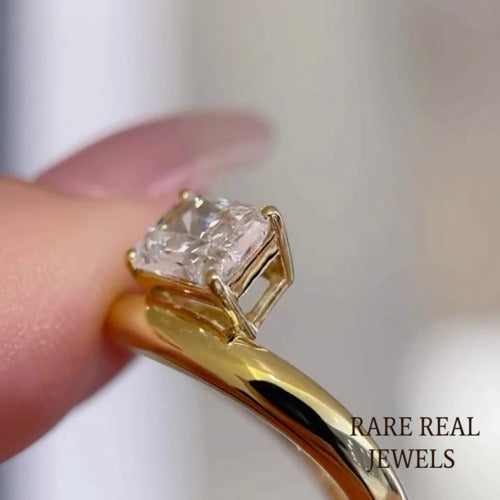 Radiant Cut 1.00 CT Lab Grown Grown Diamond Ring: 10K Yellow Gold Twisted Band