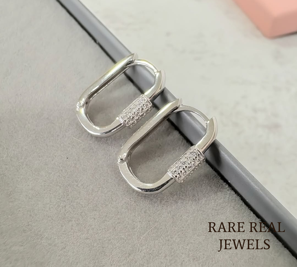 Luxury Oval Link Diamond Hoop Earrings in 14K White Gold – Modern Paperclip Huggie Earrings for Women Secondary image