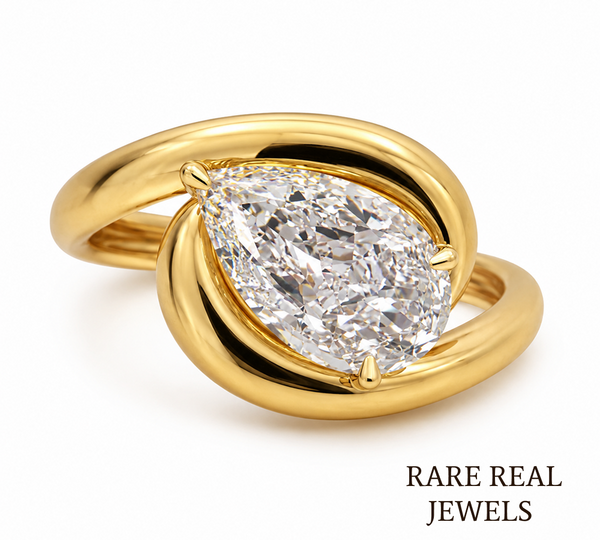 Pear Cut Lab Diamond Ring, 14K Yellow Gold Engagement Ring, Unique Teardrop Diamond Ring, Modern Luxury Bridal Jewelry, Statement Ring
