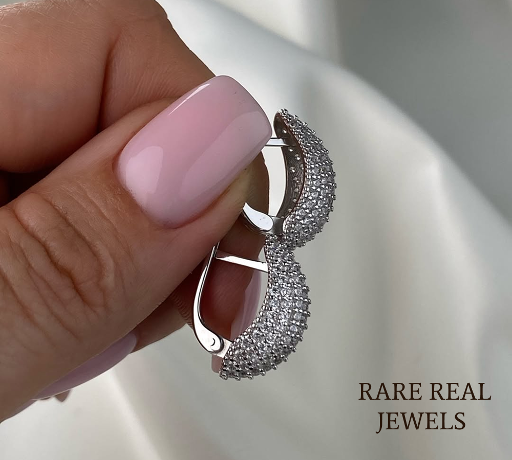 Luxury Pavé Diamond Hoop Earrings in 14K White Gold – Bold Oval Diamond Huggie Earrings for Women