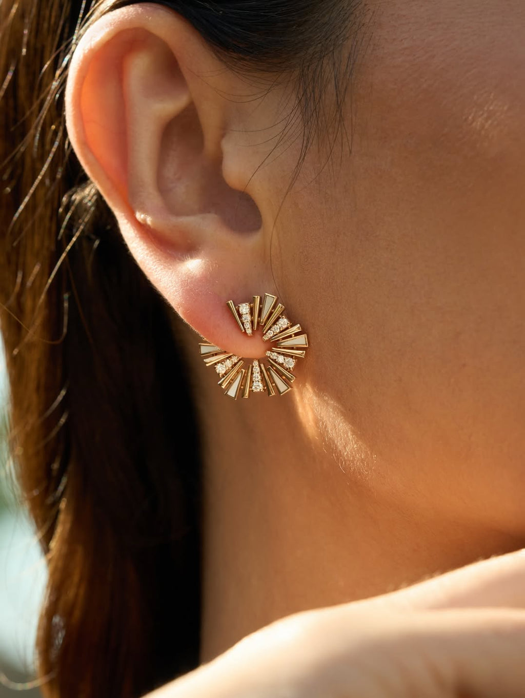 Luxury Diamond Sunburst Stud Earrings with Mother of Pearl in 14K Yellow Gold – Modern Statement Earrings for Women