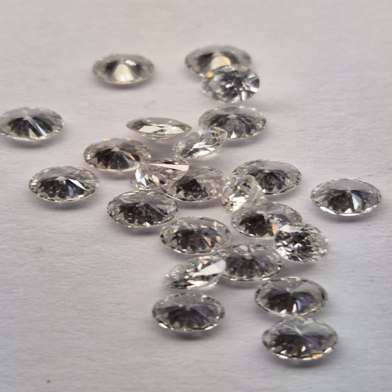 2.90 CT Round Lab-Grown Diamonds
