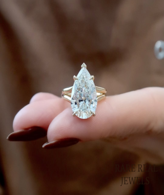 4.00ct Pear Lab Grown Diamond Engagement Ring: 10K Yellow Gold Split Shank