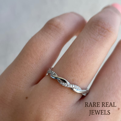 Twisted Valentine Band Silver - 30 Round Lab Diamond Side Stones - Elegant Engagement Ring, Perfect Gift for Her